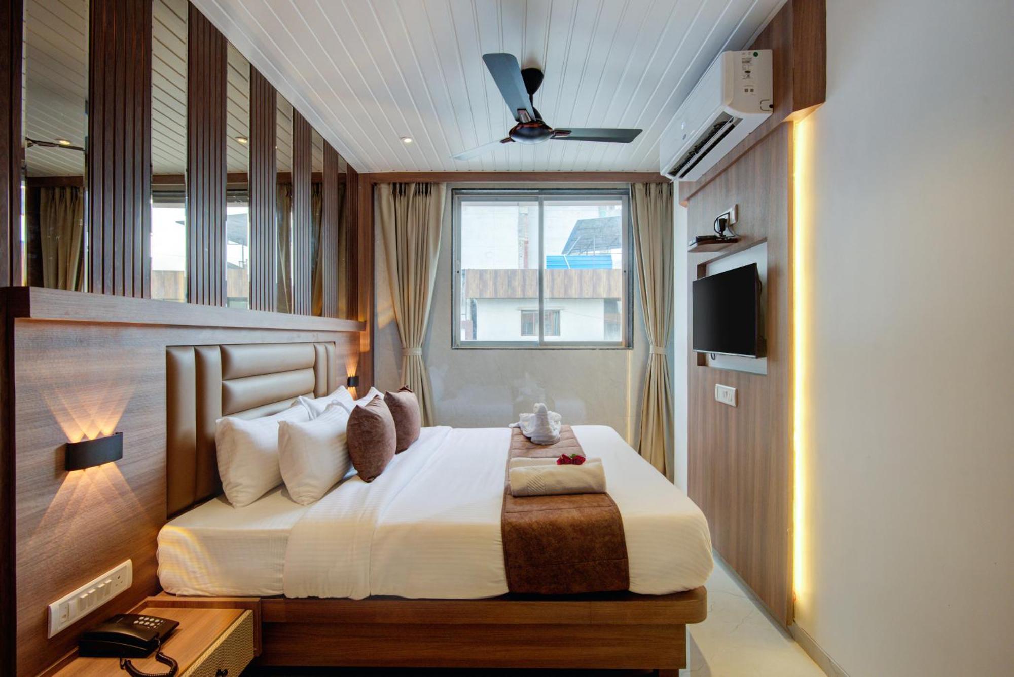 Hotel Galaxy Inn Navi Mumbai Zewnętrze zdjęcie