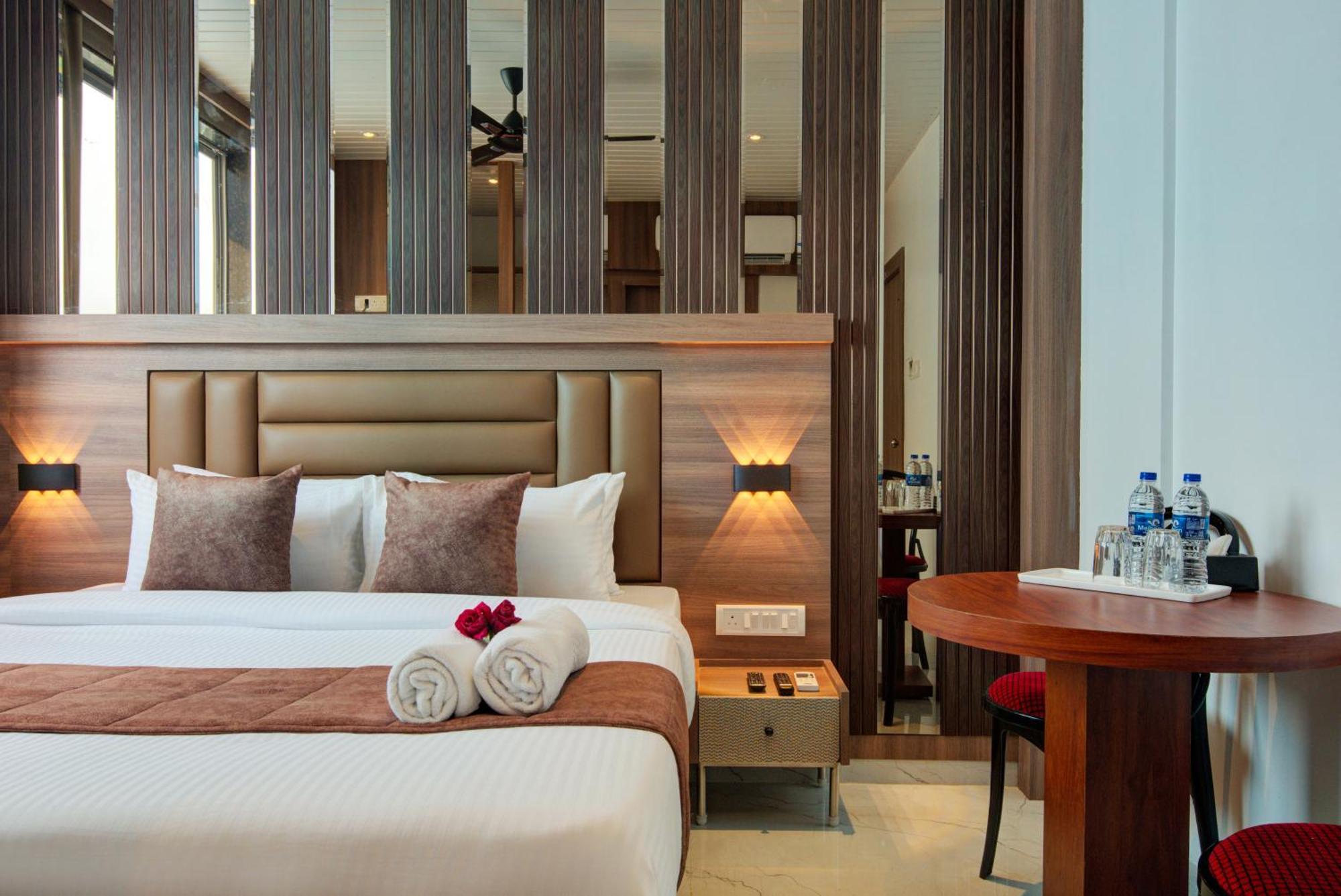 Hotel Galaxy Inn Navi Mumbai Zewnętrze zdjęcie