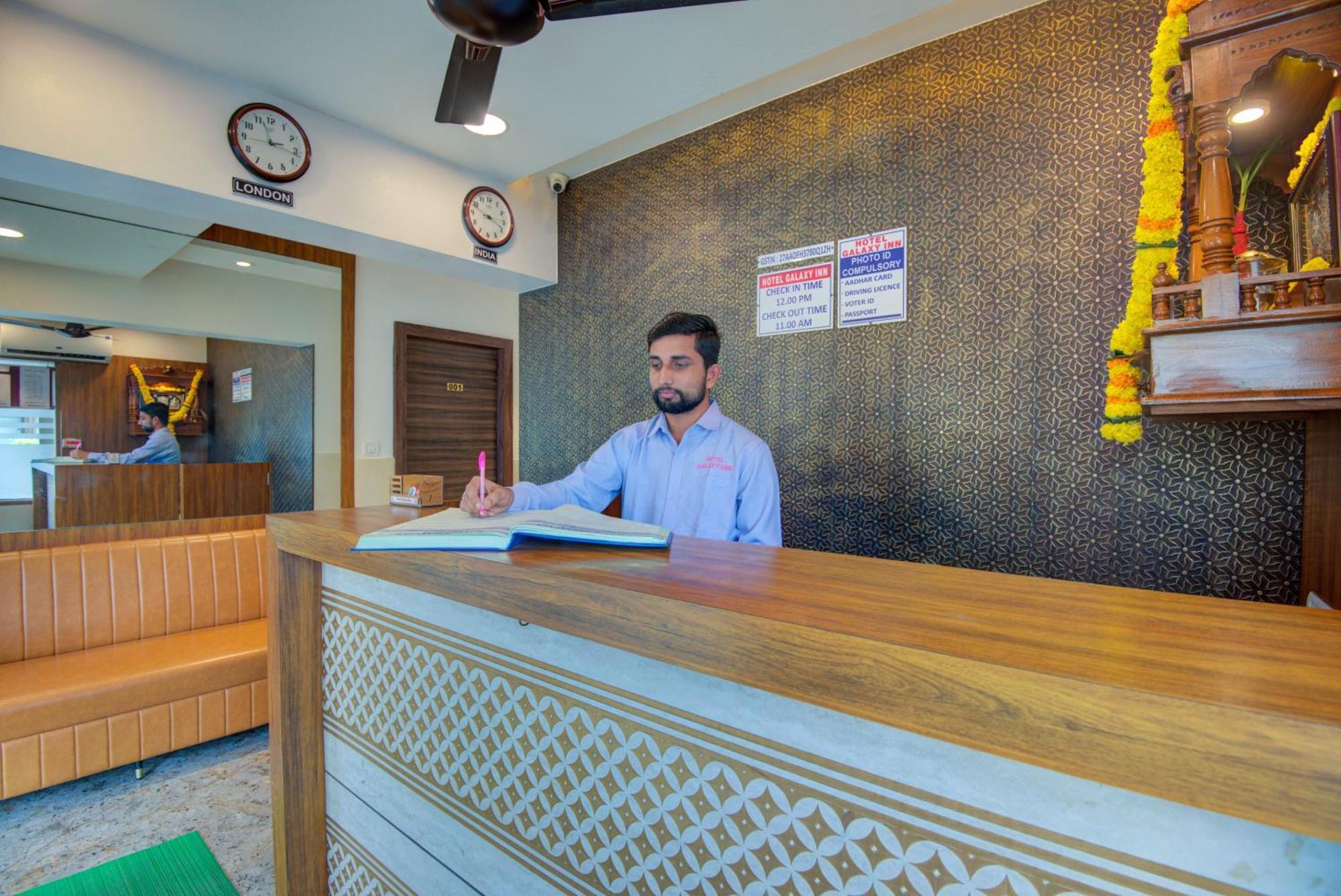 Hotel Galaxy Inn Navi Mumbai Zewnętrze zdjęcie